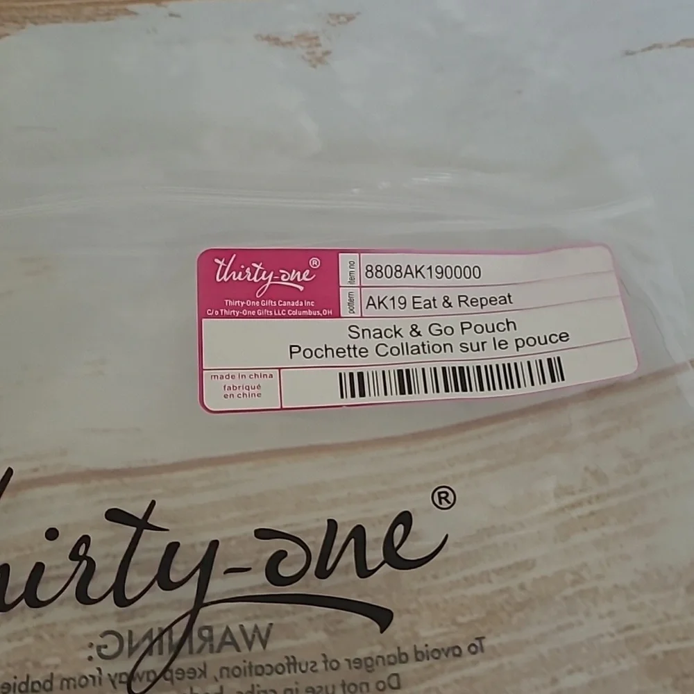 thirty-one ..‎ Snack & Go Pouch .. Eat & Repeat
